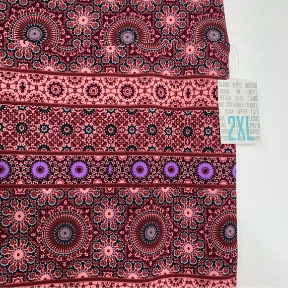 Lularoe Cassie Medallion Stretch Pencil Skirt - Picture 4 of 4